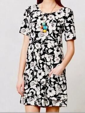 Maeve Anthropology Brand Women's size 4 Black & White Zola Tunic Floral Dress